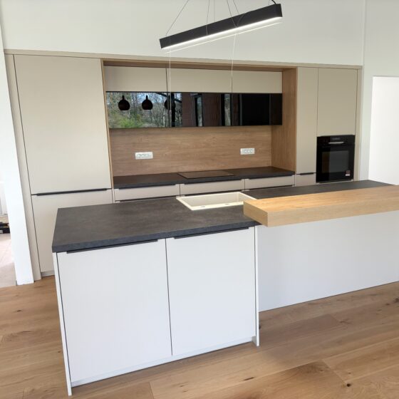 Kuhinja Toplux z otokom iz DanKuchen Celje